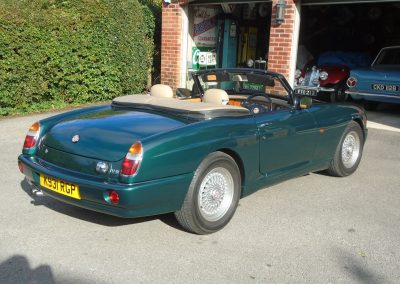 1993 MG RV8